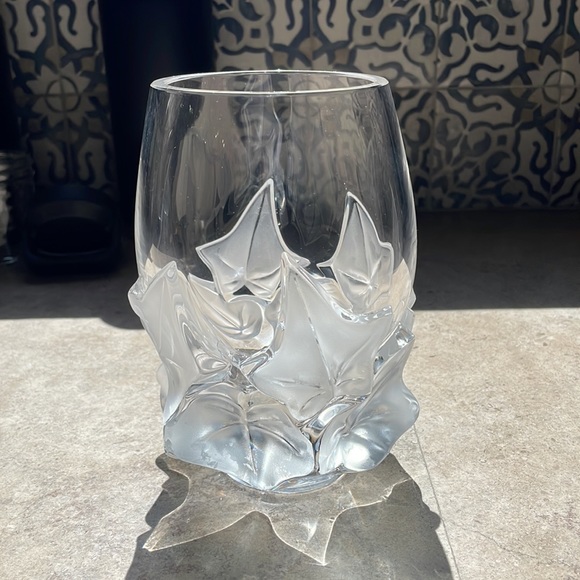 LaLique small crystal vase - Picture 10 of 12